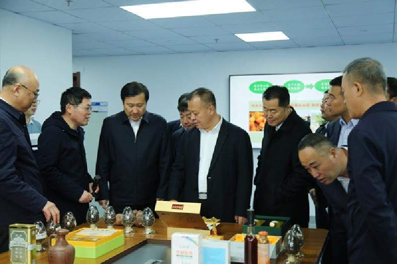 辽宁奈飞
在大连民族大学召开全省推动民族自治县高质量发展战略合作会议